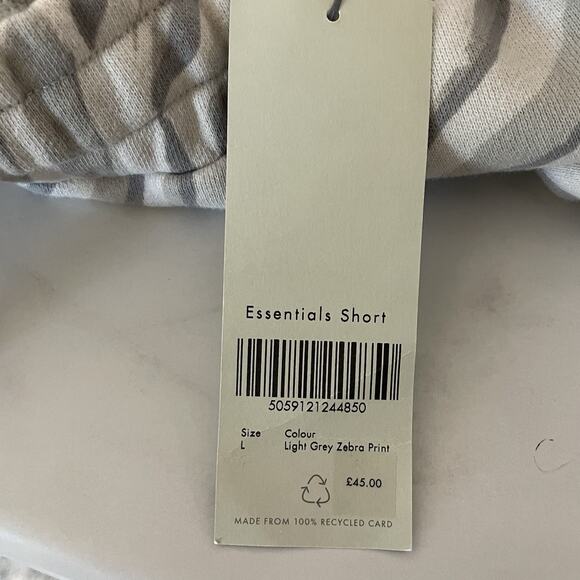 Sweaty Betty Essentials Shorts Size L Gray Zebra Cotton Drawstring Pockets NEW - Picture 8 of 12